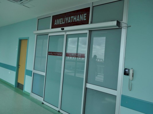 Ameliyathane Kapıları